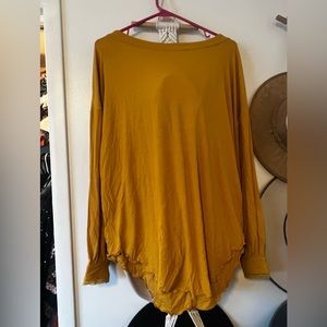 NWT ⭐️ free people yellow open back shirt
